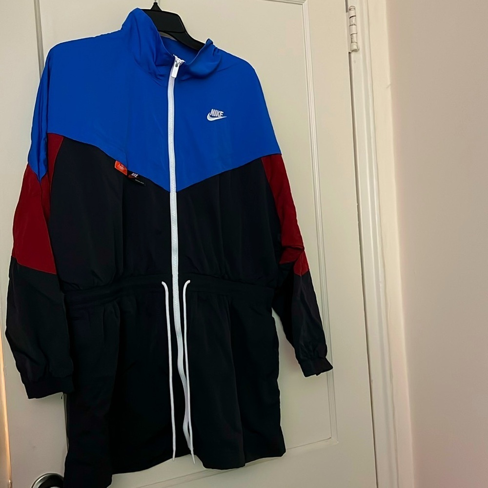 nike windbreaker jacket size: M